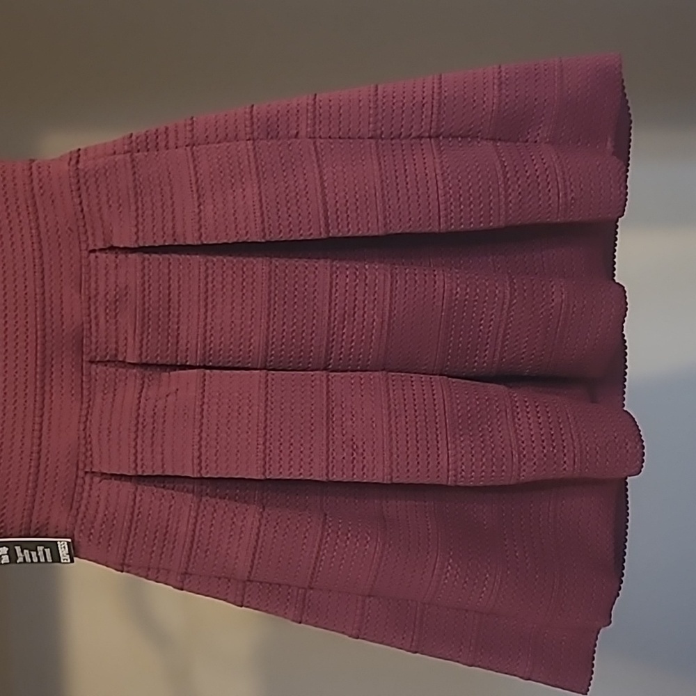 Express Strapless Sweetheart Pleated Skater Dress Maroon Wine NWT Size M - Picture 15 of 17